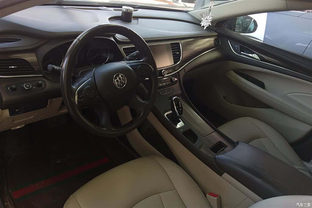 Buick LaCrosse, 2018 12