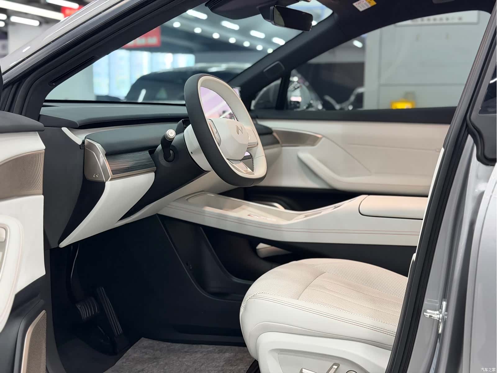 NIO L60, 2024 8