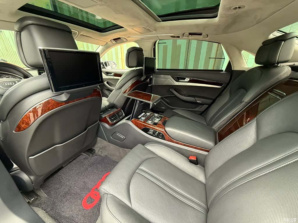 Audi A8L, 2011 9