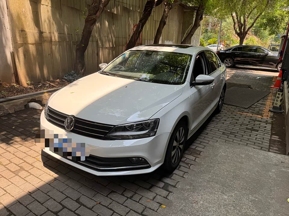 Volkswagen Sagitar