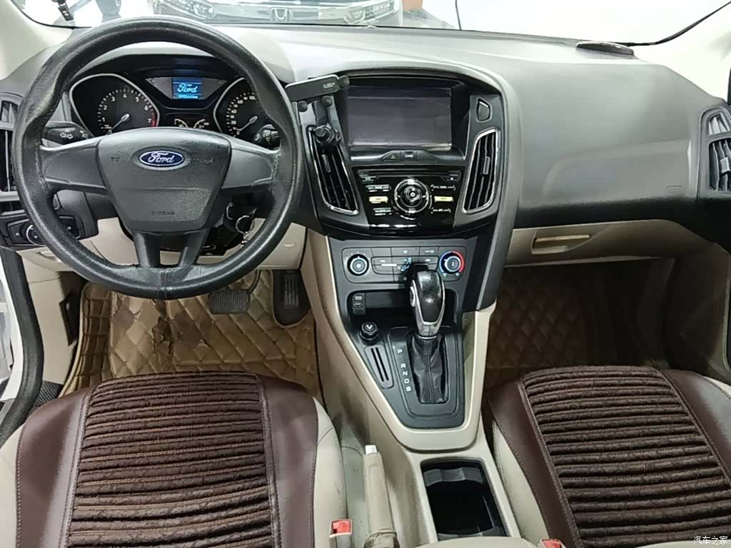Ford Focus, 2016 10