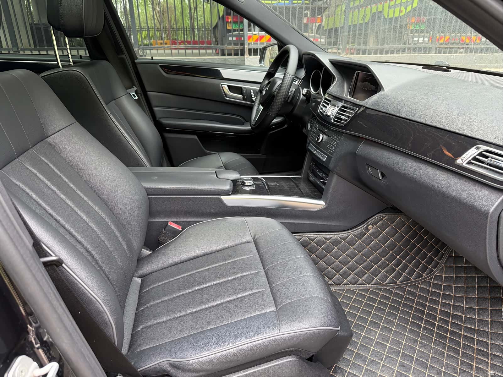Mercedes-Benz E-Class, 2016 7
