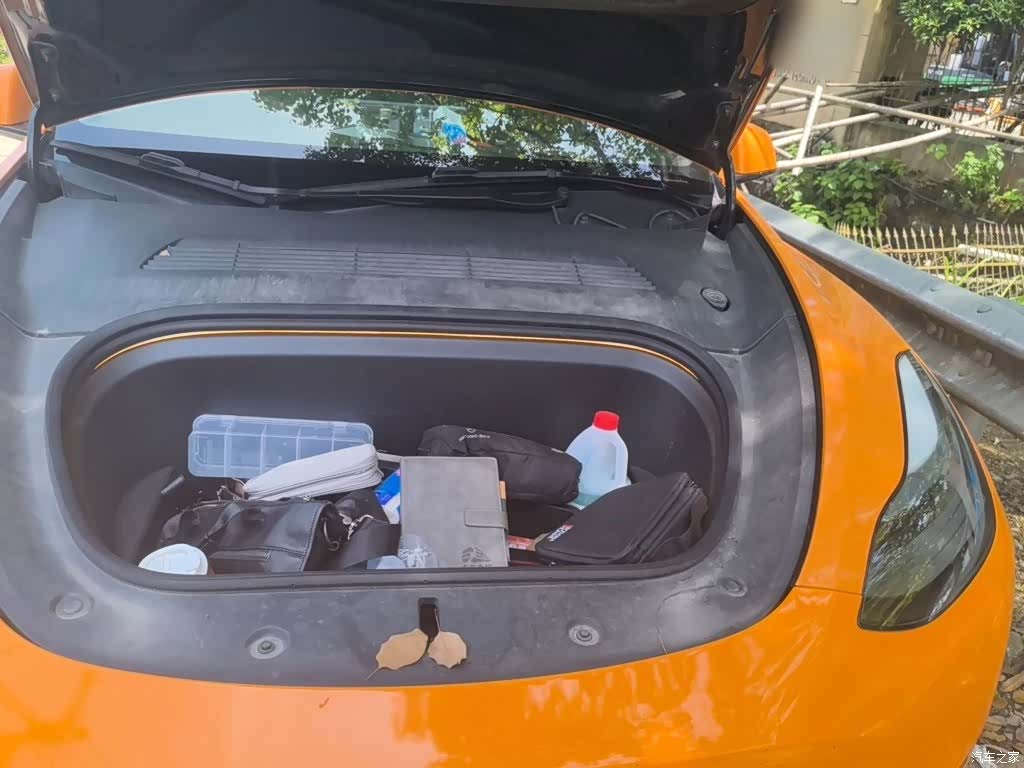 Tesla Model Y, 2023 22