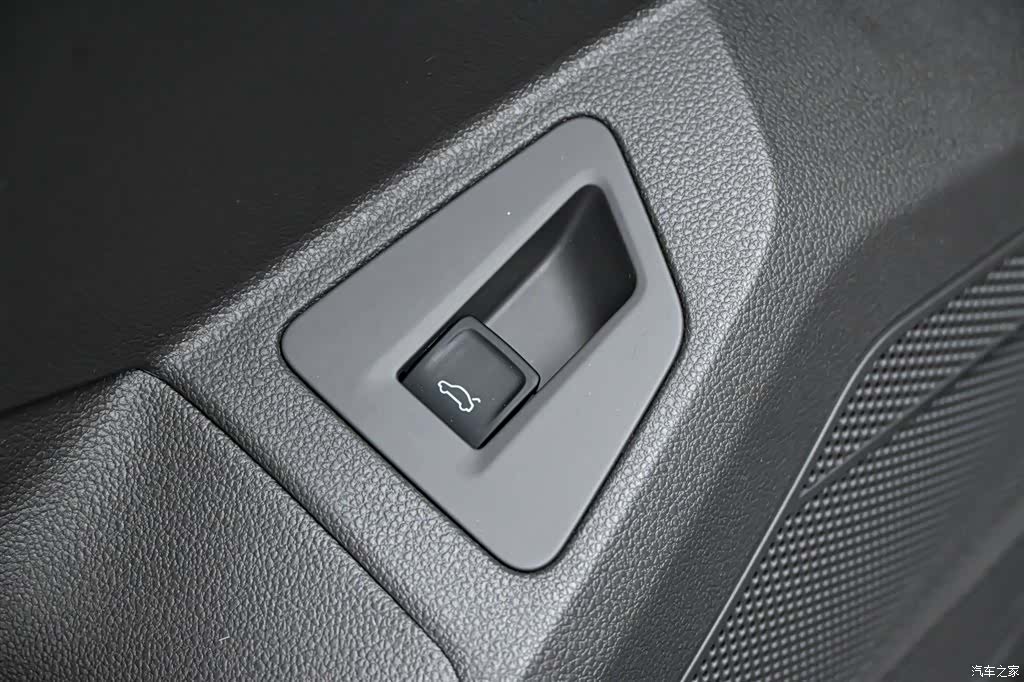 Volkswagen Touareg, 2025 24