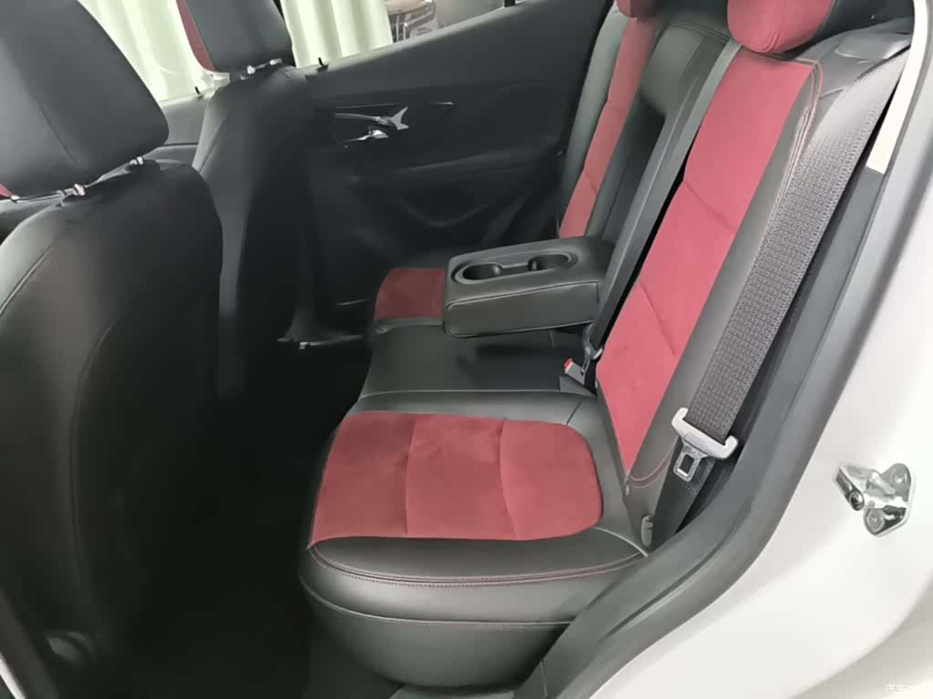 Buick Encore, 2018 17