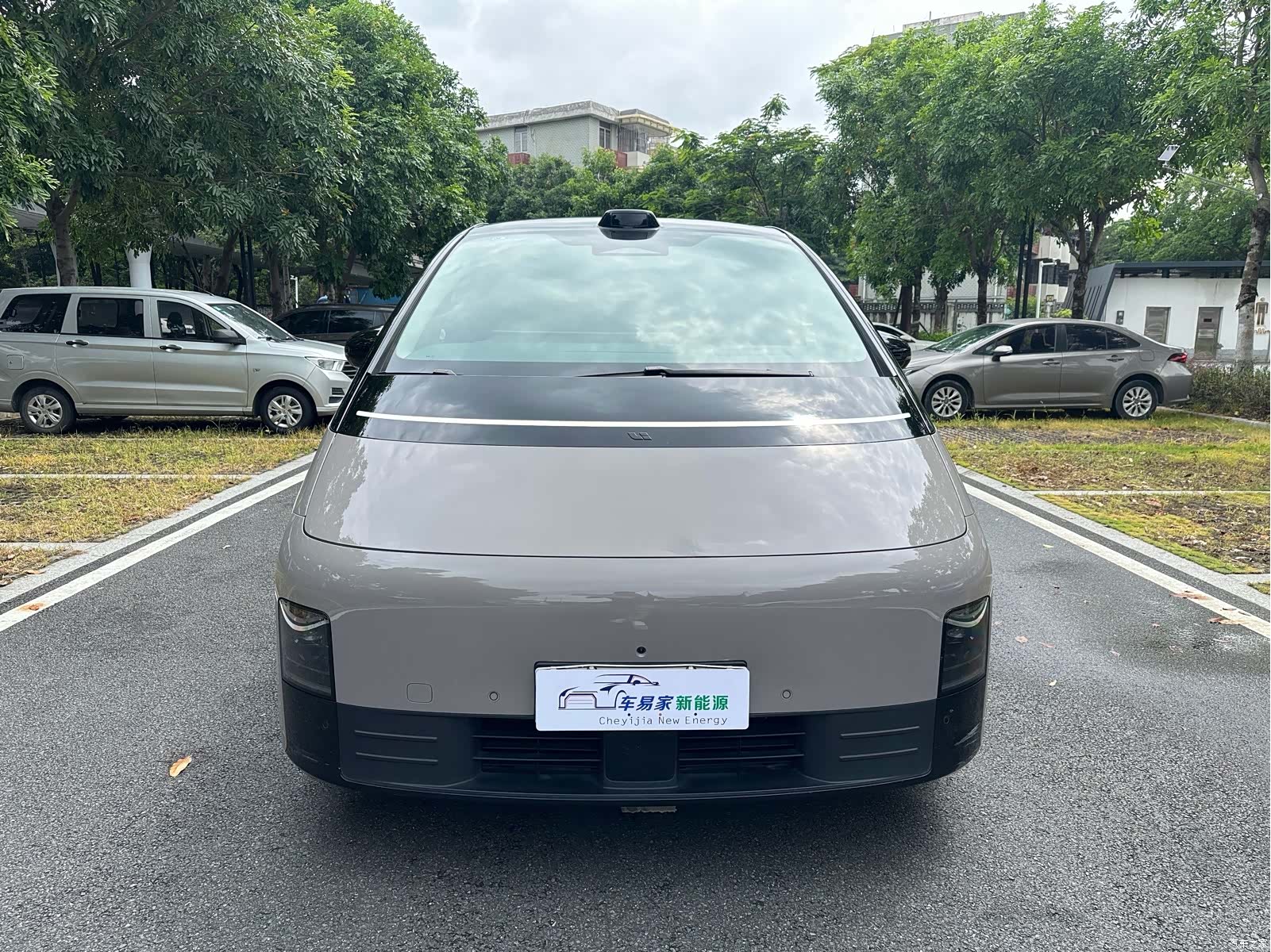 Li Auto MEGA, 2024 2