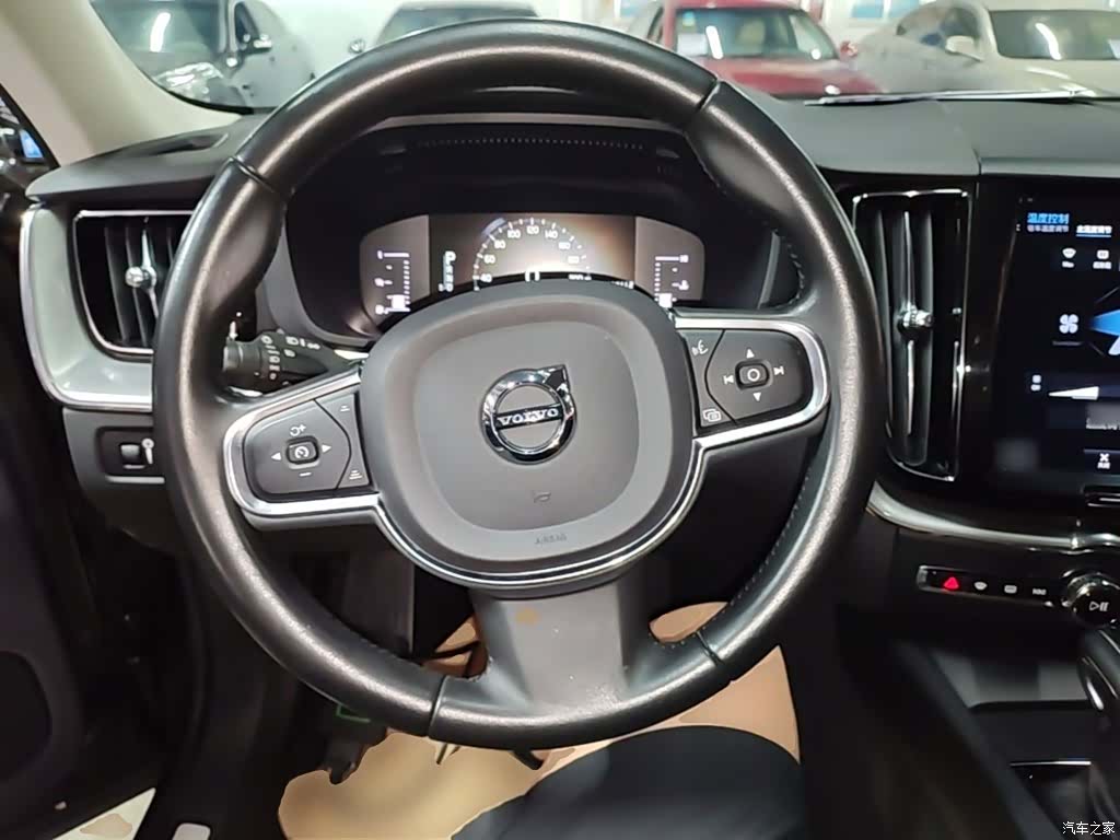 Volvo XC60, 2019 11