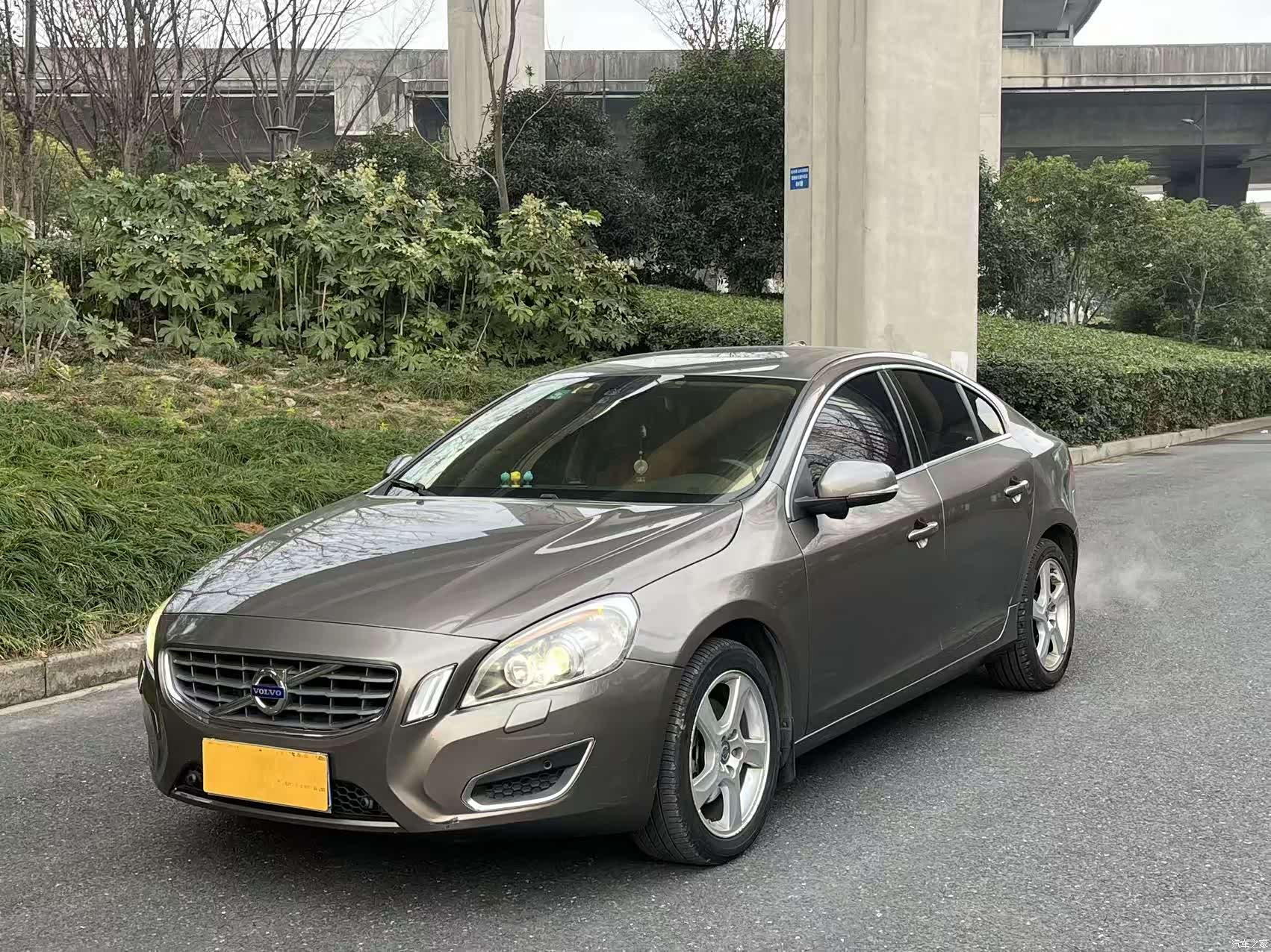Volvo S60, 2012 1