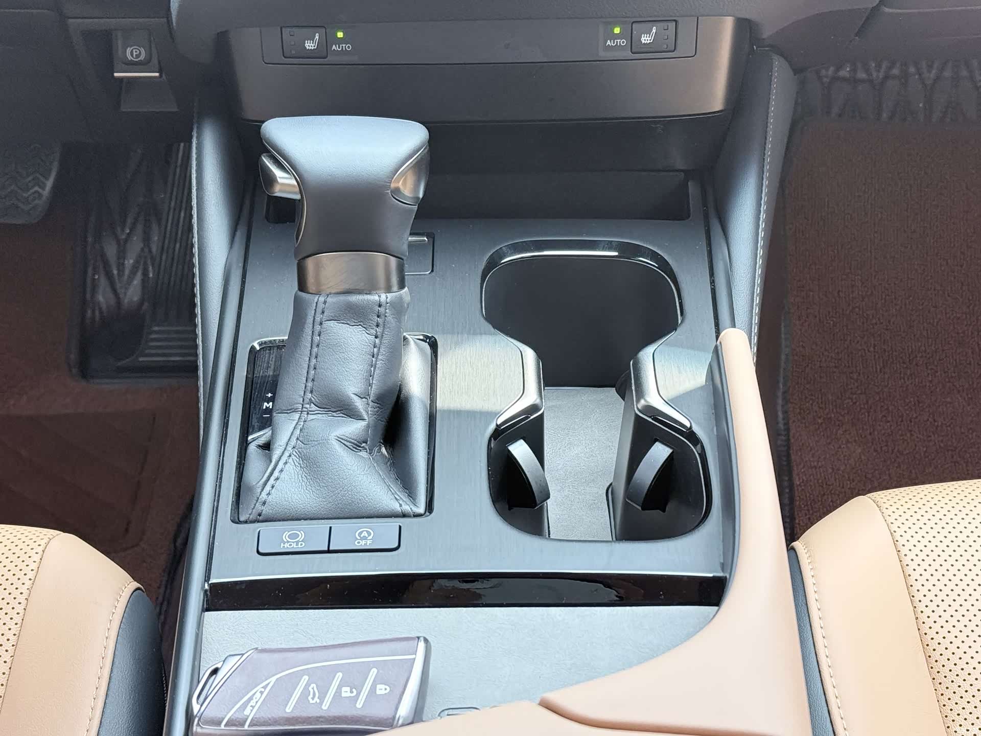 Lexus ES, 2024 12