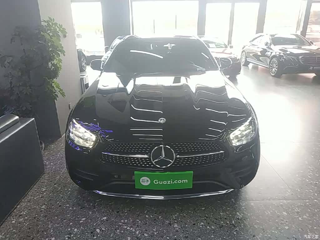 Mercedes-Benz E-Class, 2021 3