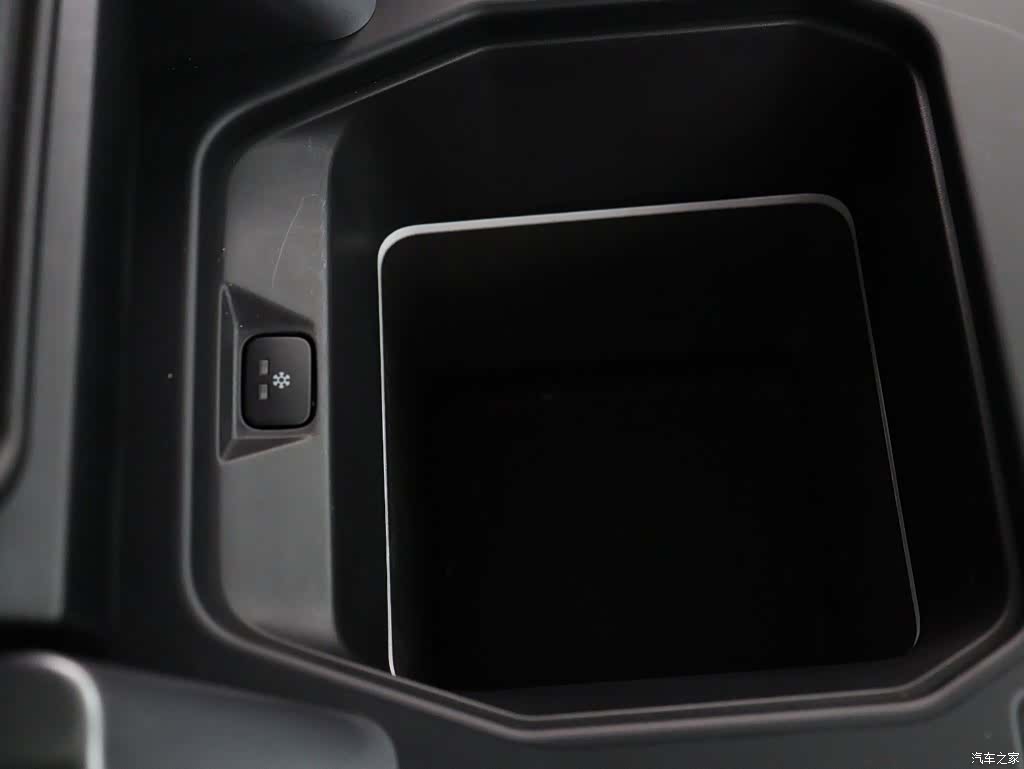 Land Rover Defender, 2022 13