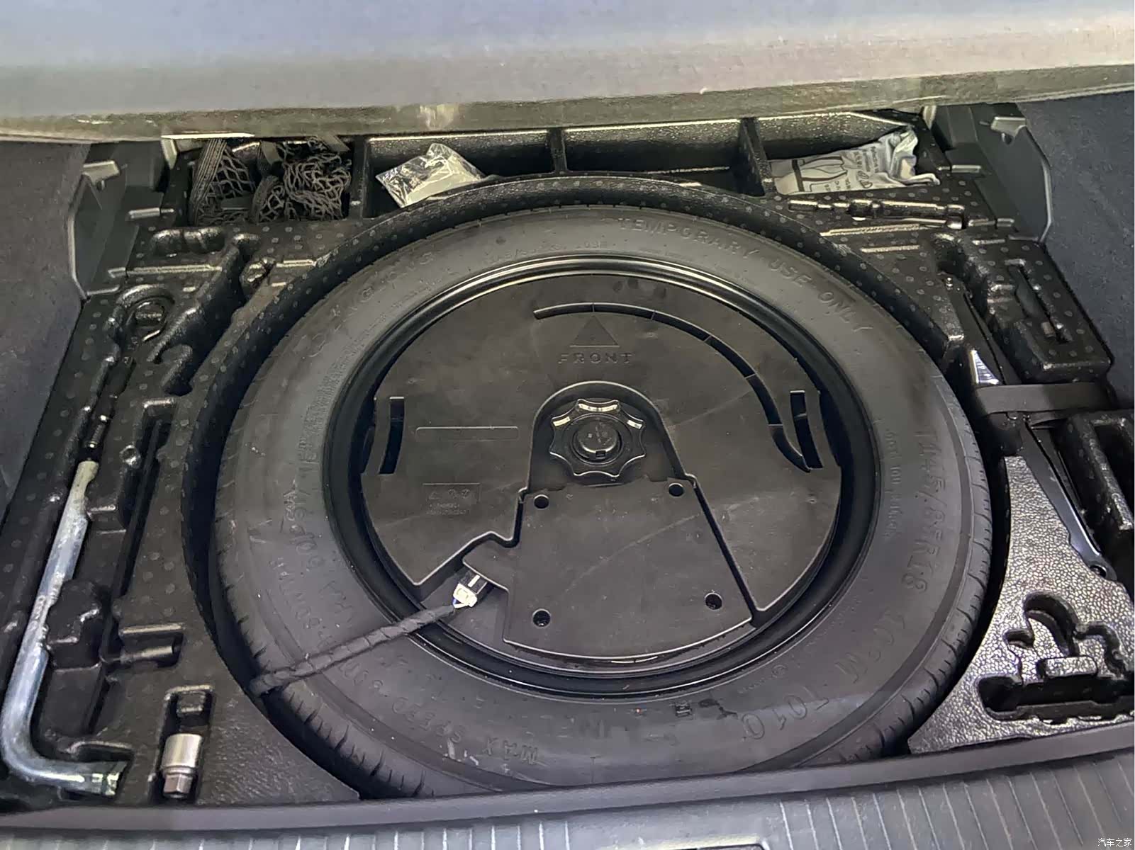Audi Q3, 2022 13
