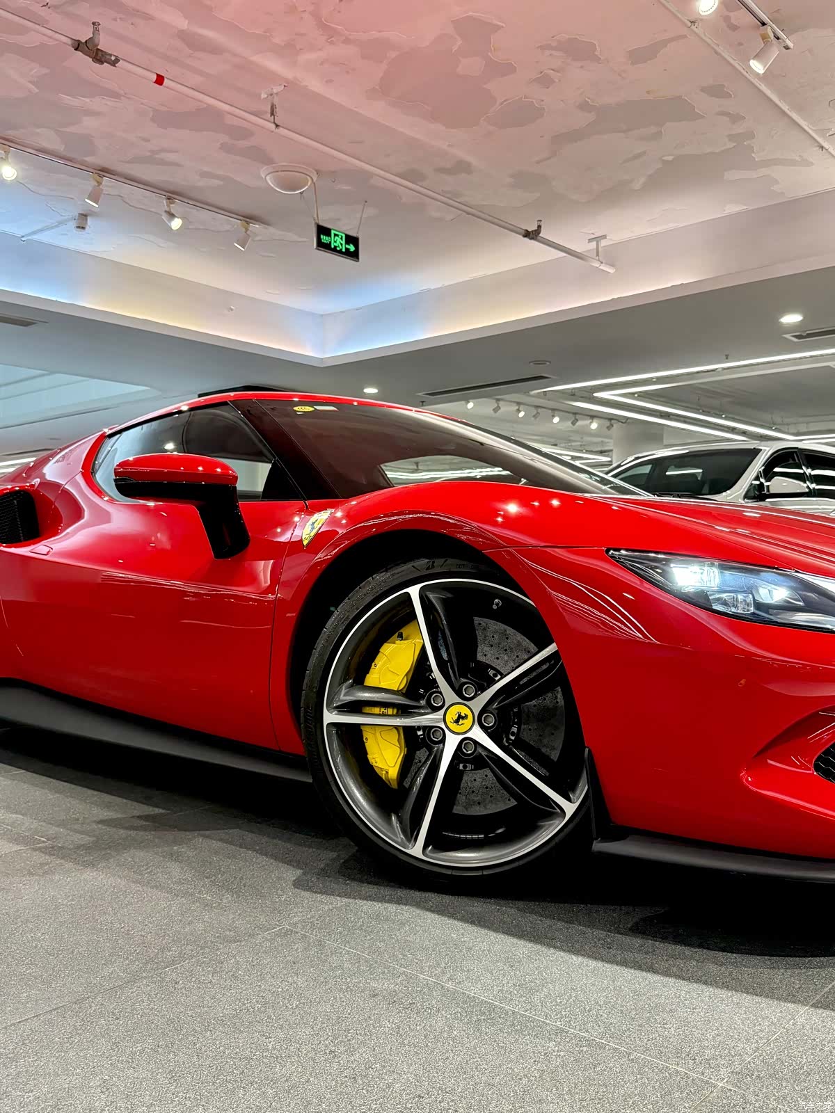 Ferrari 296, 2024 4