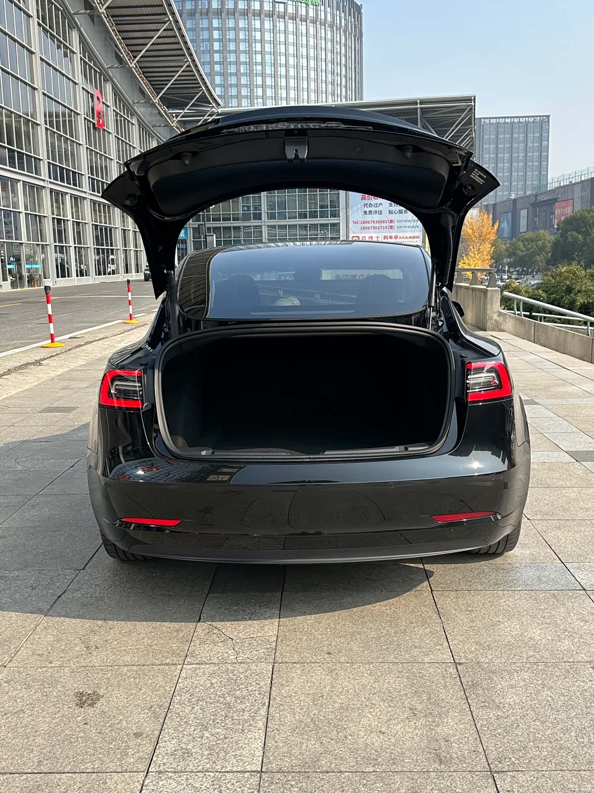 Tesla Model 3, 2023 13