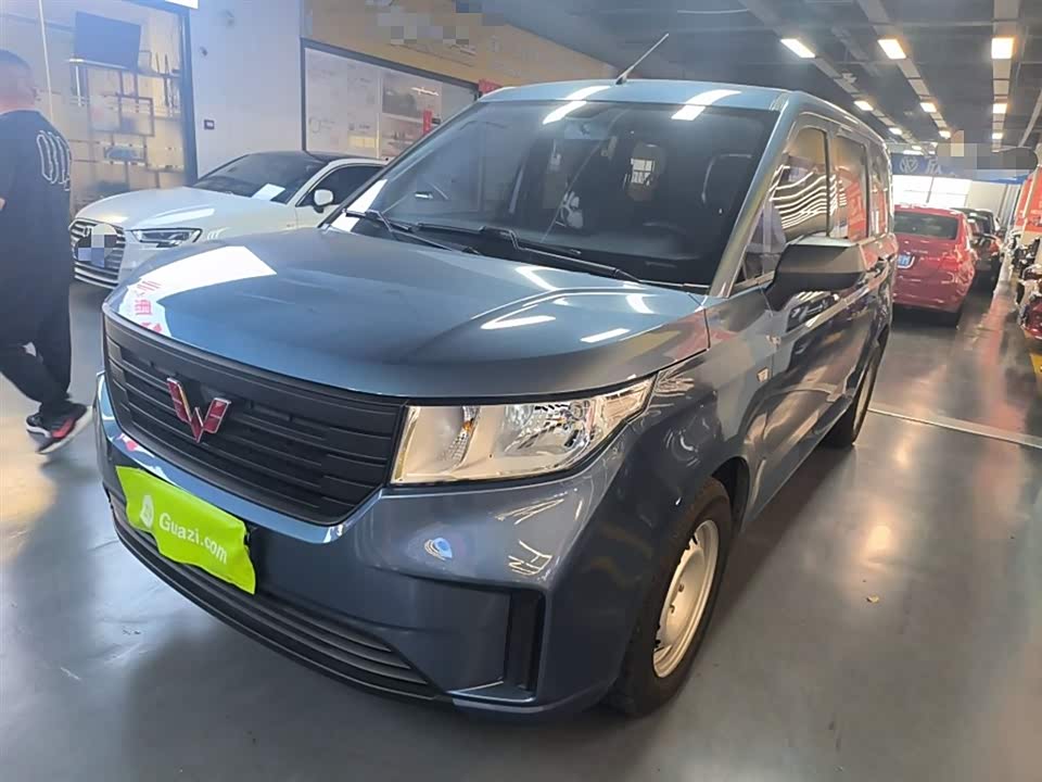 Wuling Wuling Hongguang PLUS