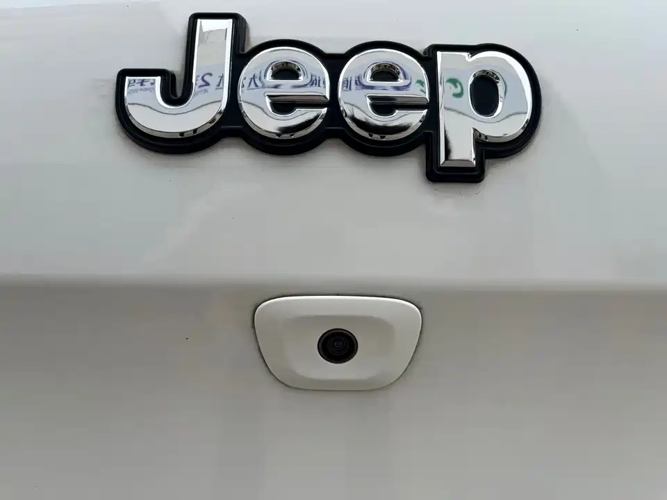 Jeep Free light