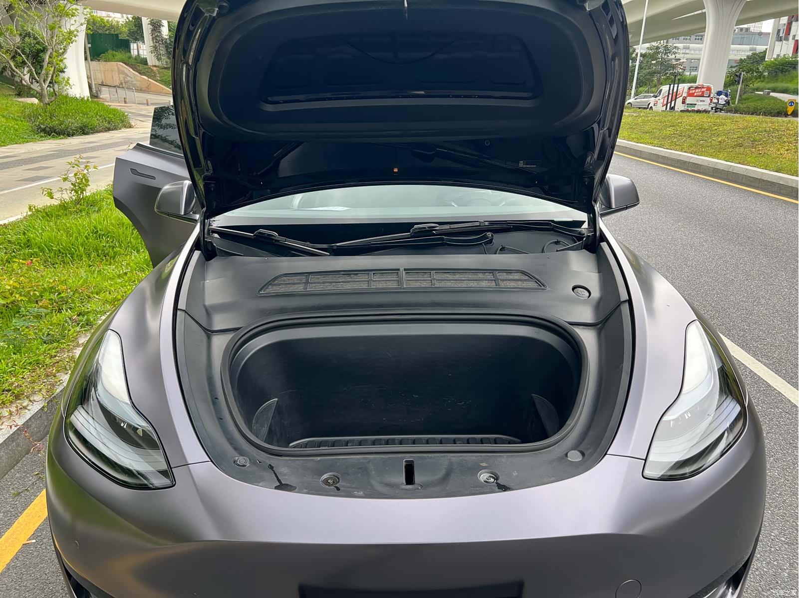 Tesla Model Y, 2022 13