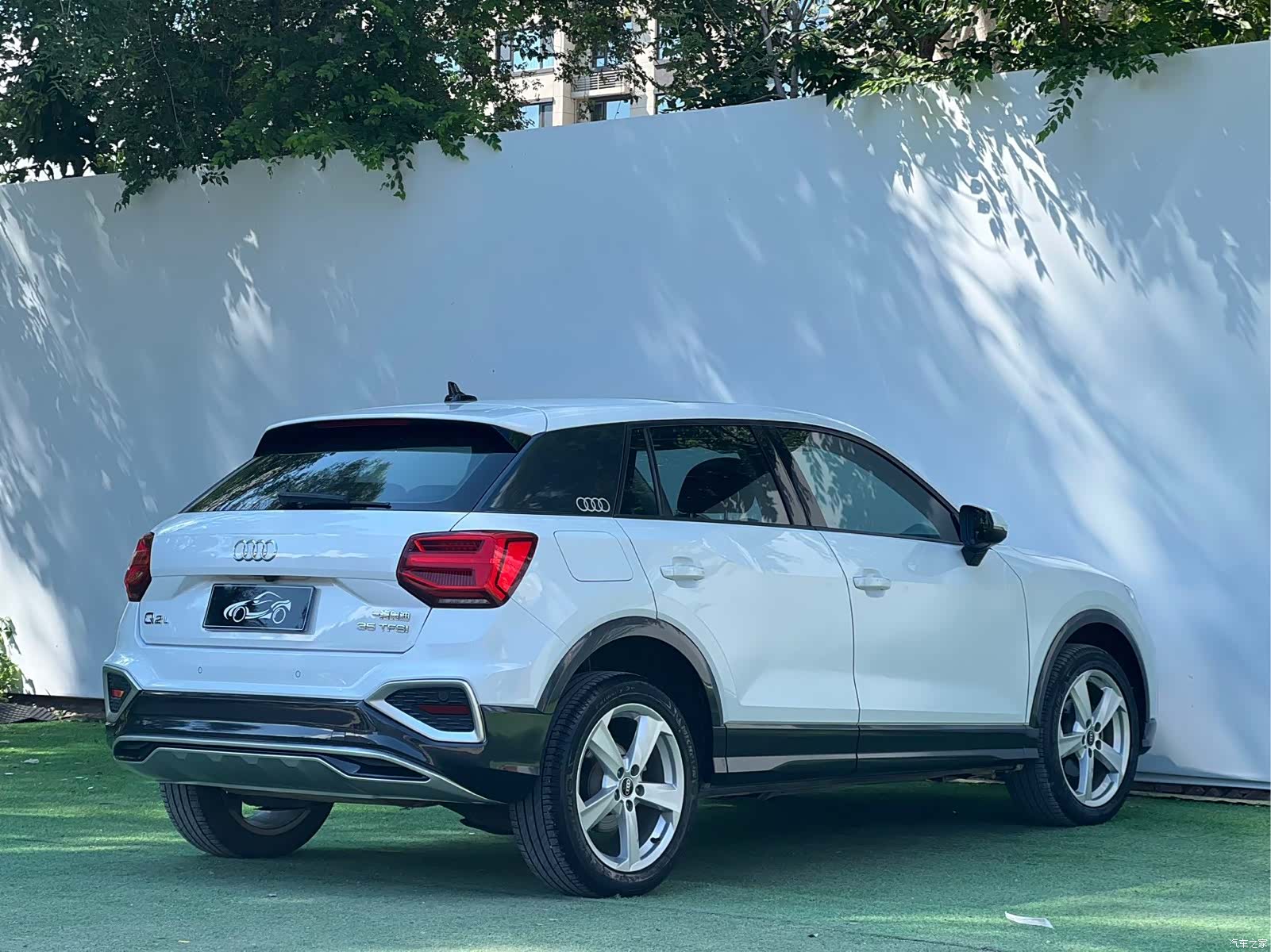 Audi Q2L, 2023 9