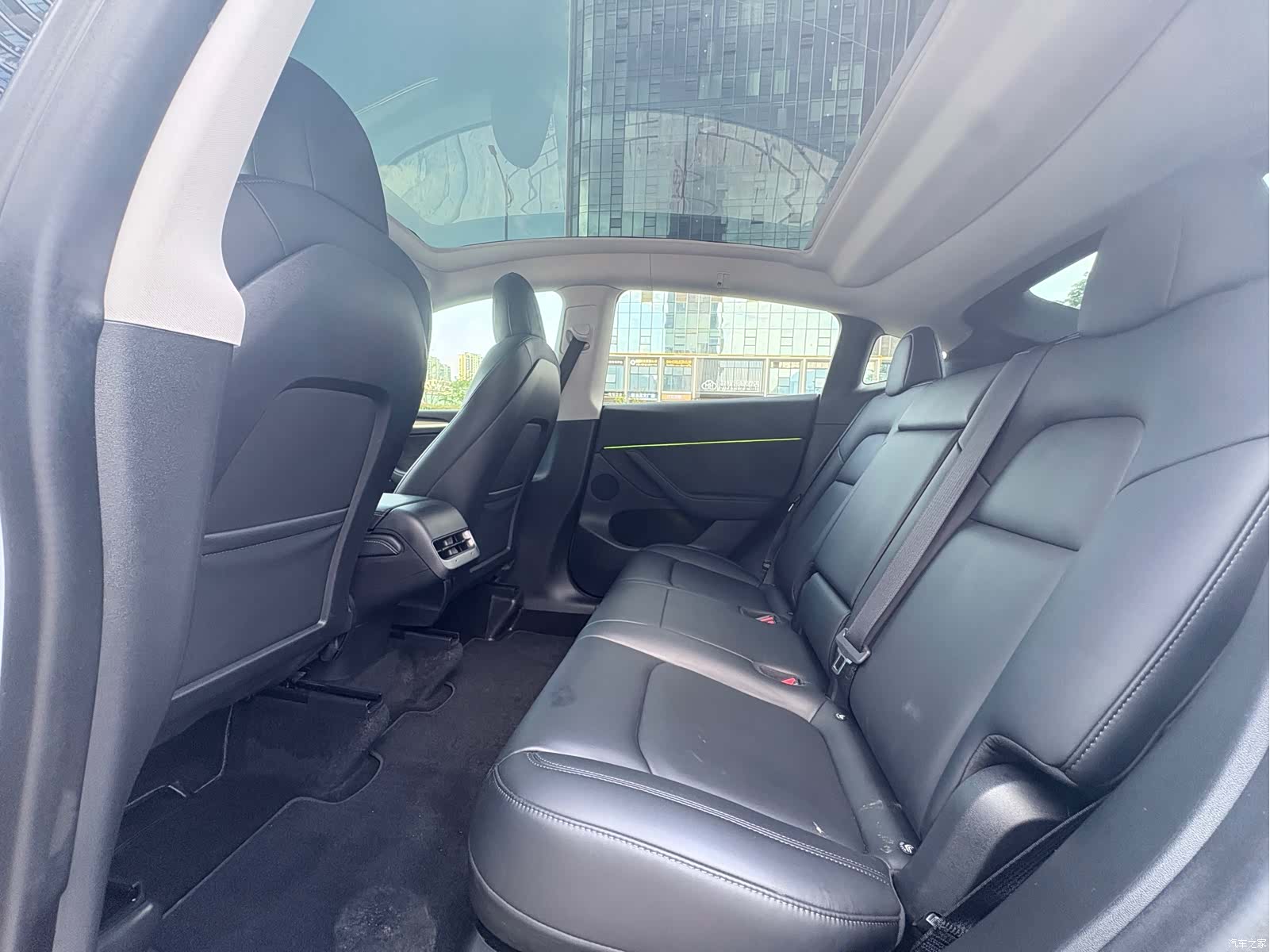 Tesla Model Y, 2022 16
