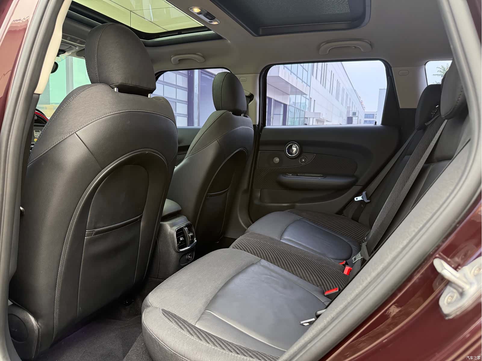 Mini Clubman, 2018 15