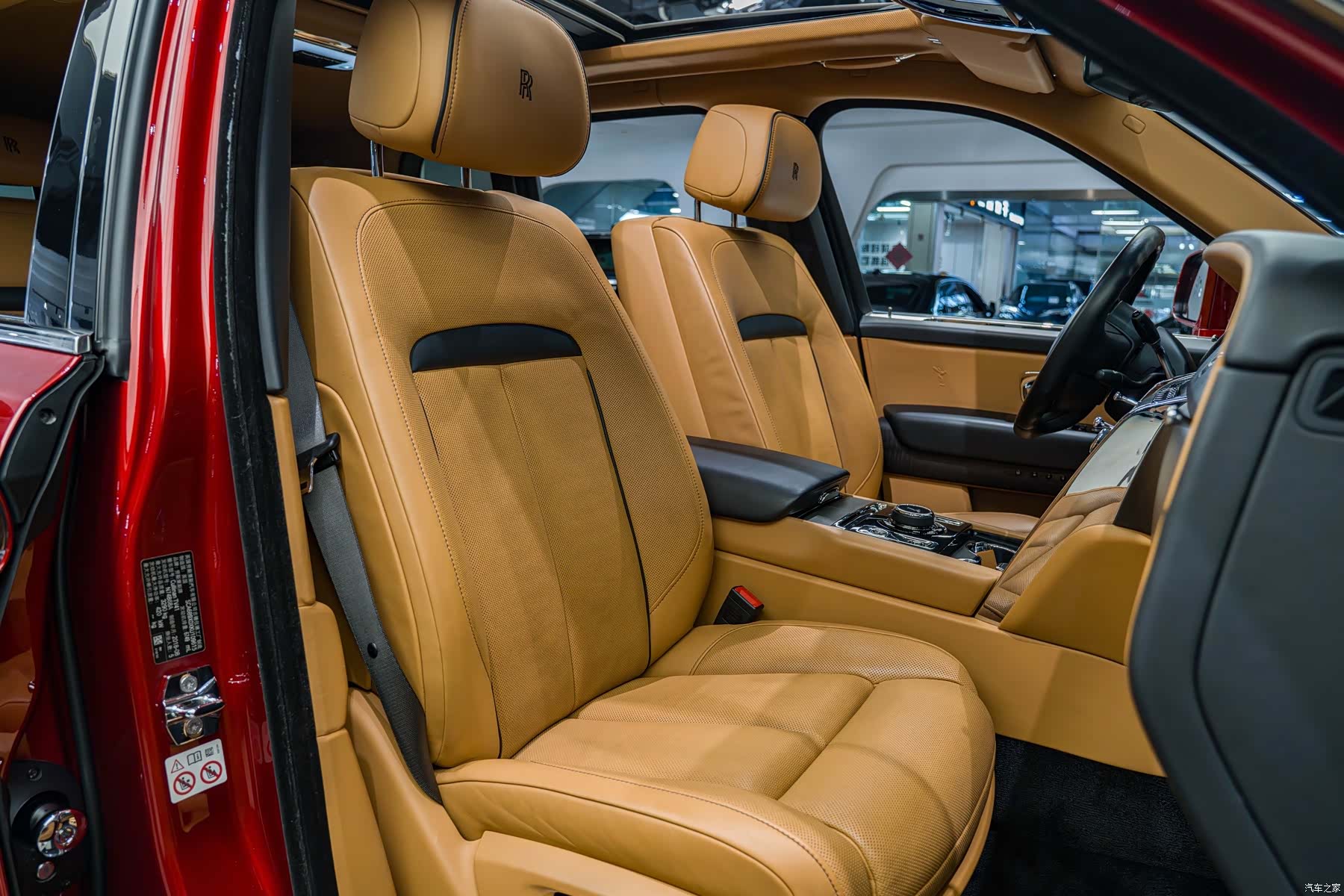 Rolls-Royce Cullinan, 2019 7