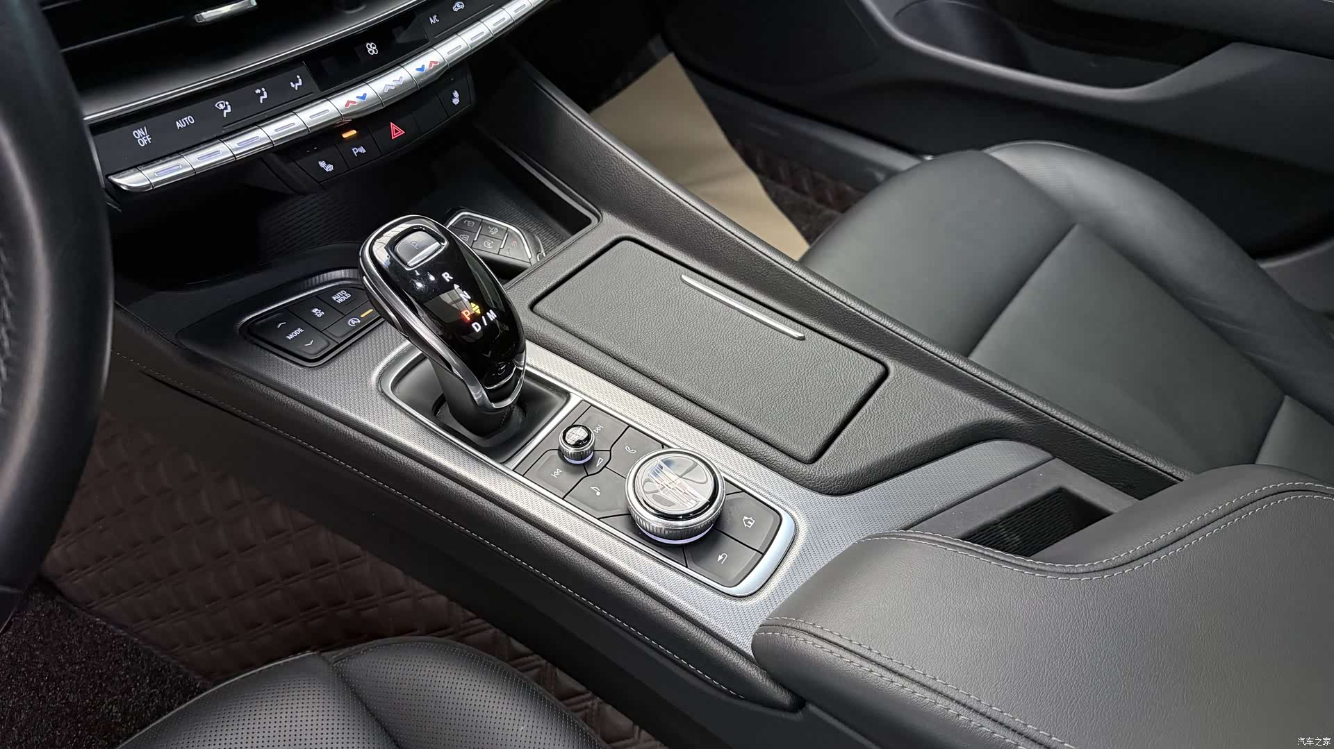 Cadillac CT5, 2020 10