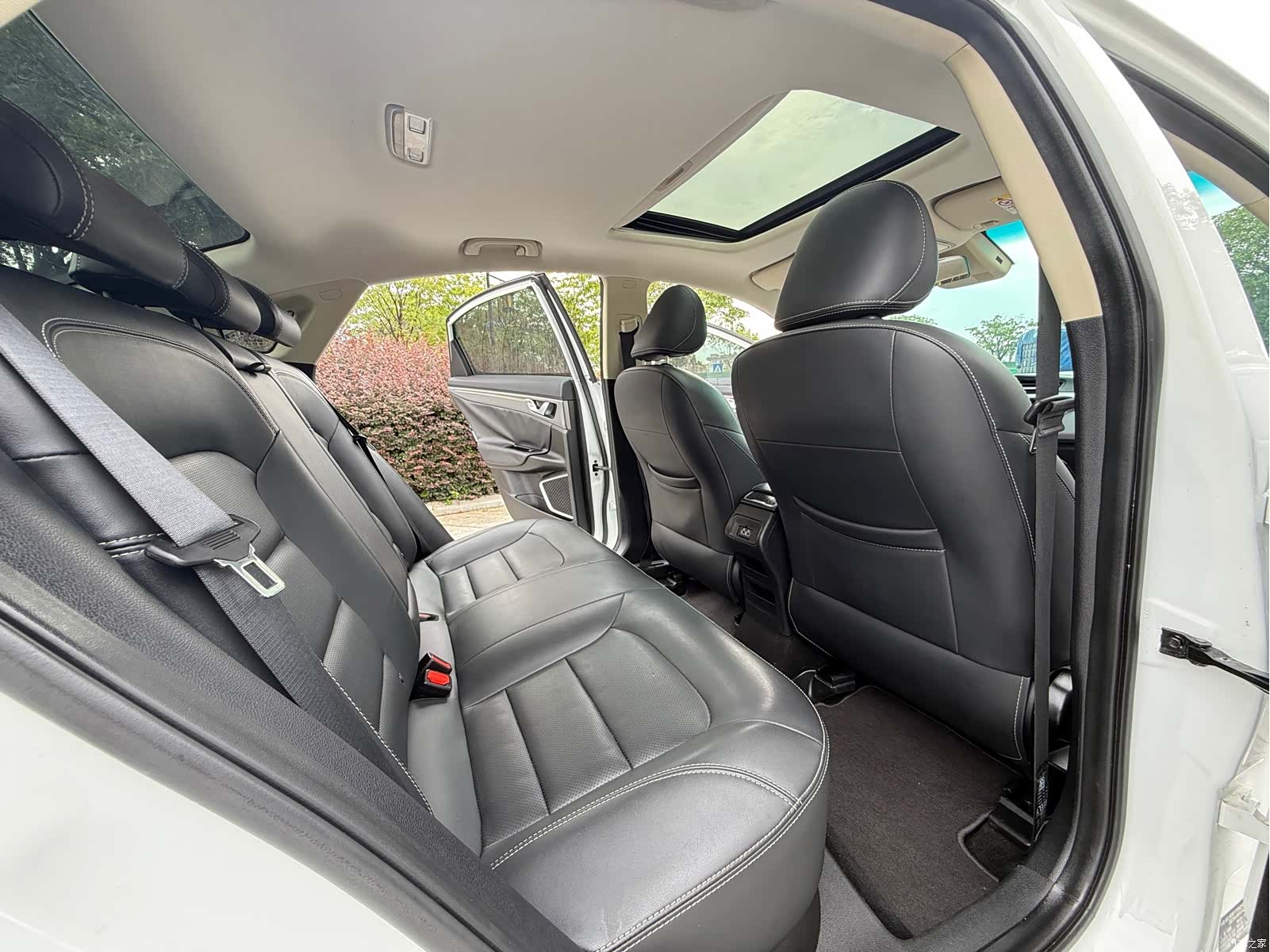 Geely Emgrand, 2018 11