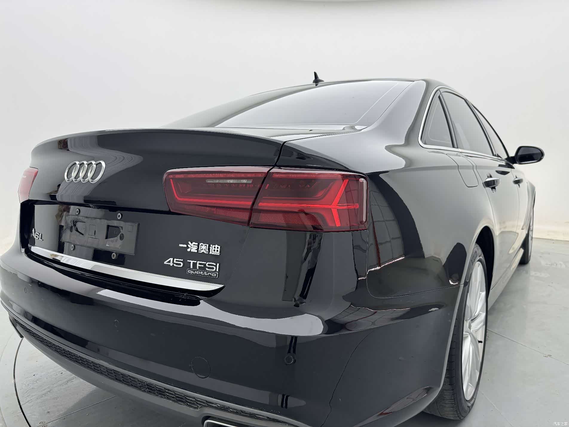 Audi A6L, 2018 12