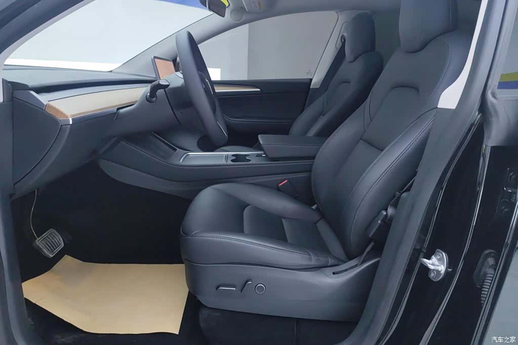 Tesla Model Y, 2021 9