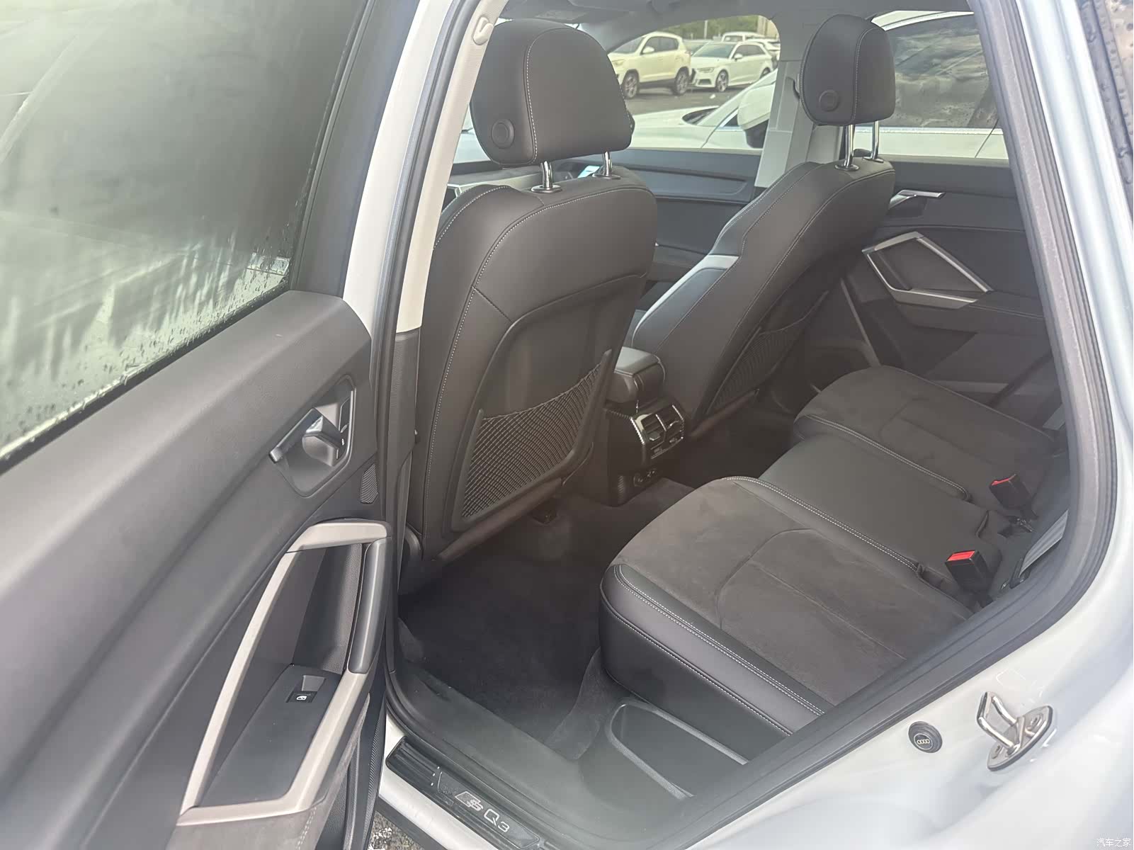 Audi Q3, 2022 11