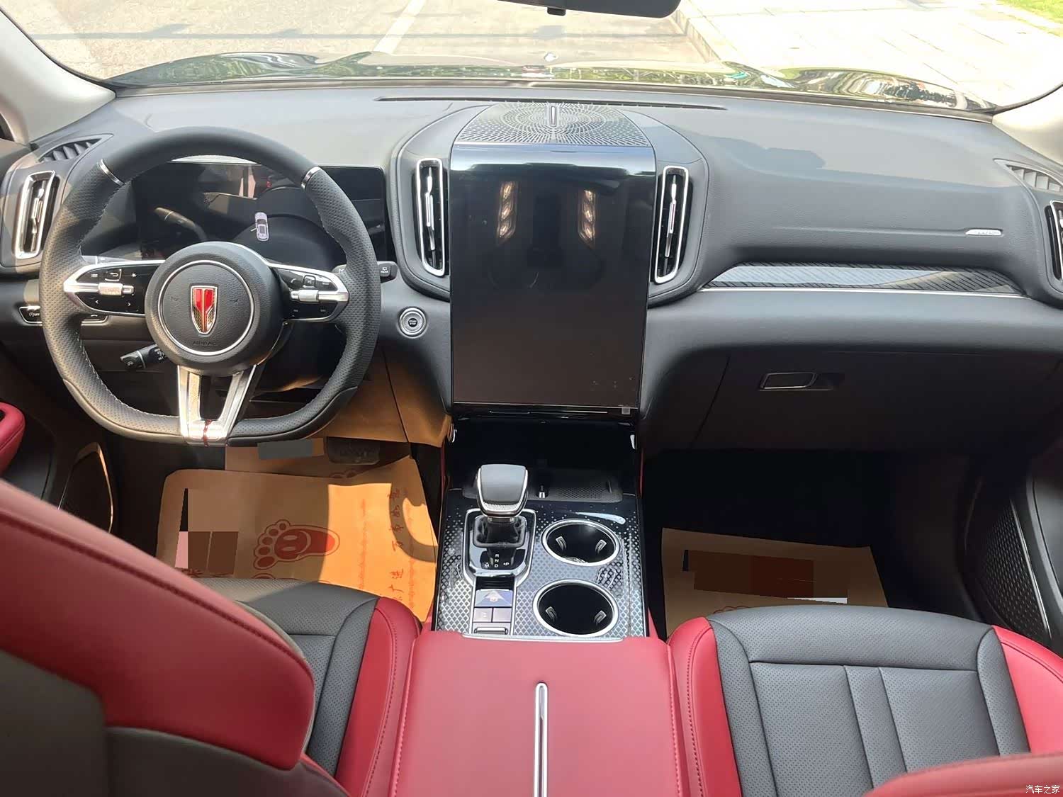 Hongqi HS3, 2025 4