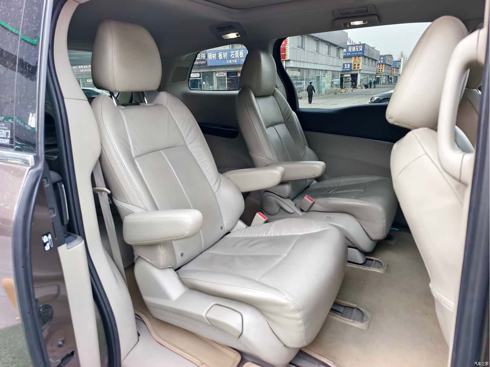 Buick GL8, 2015 15