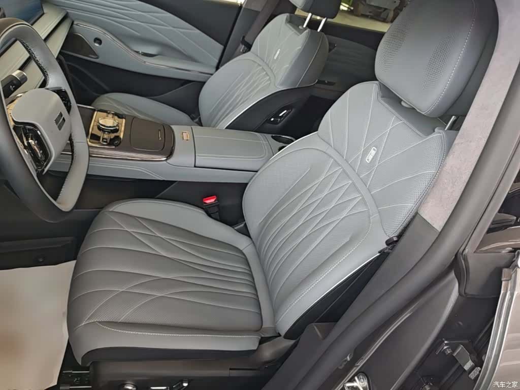 Geely E8, 2025 15