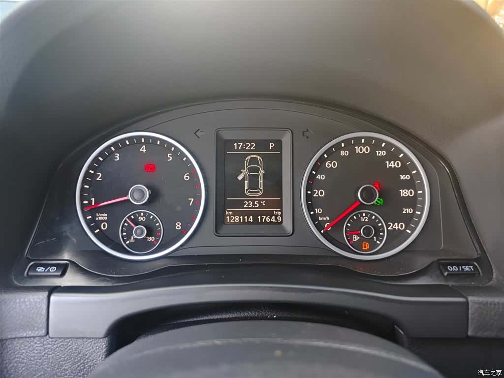 Volkswagen Tiguan, 2015 11