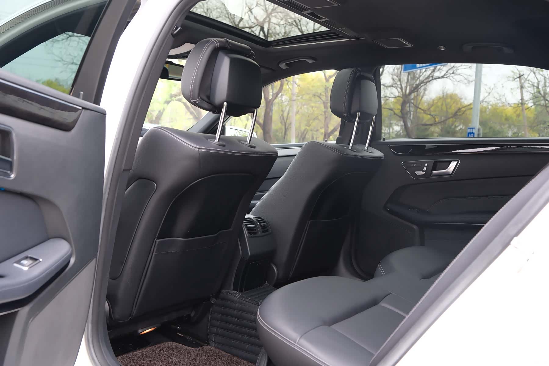 Mercedes-Benz E-Class, 2014 9