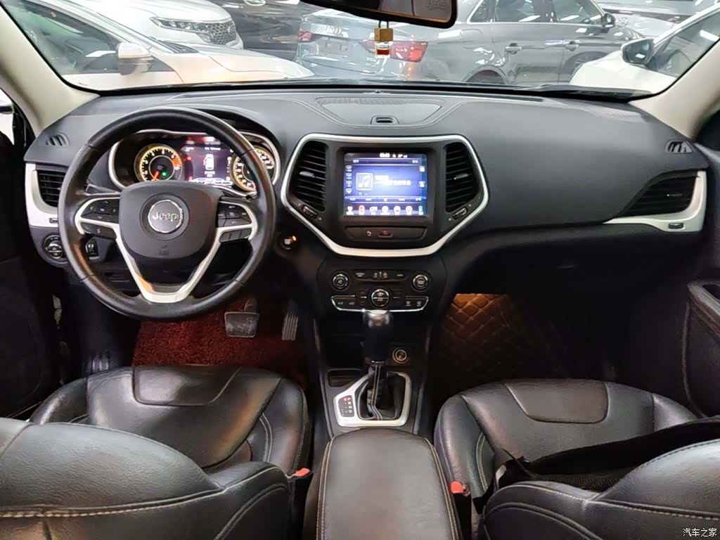 Jeep Cherokee, 2017 10
