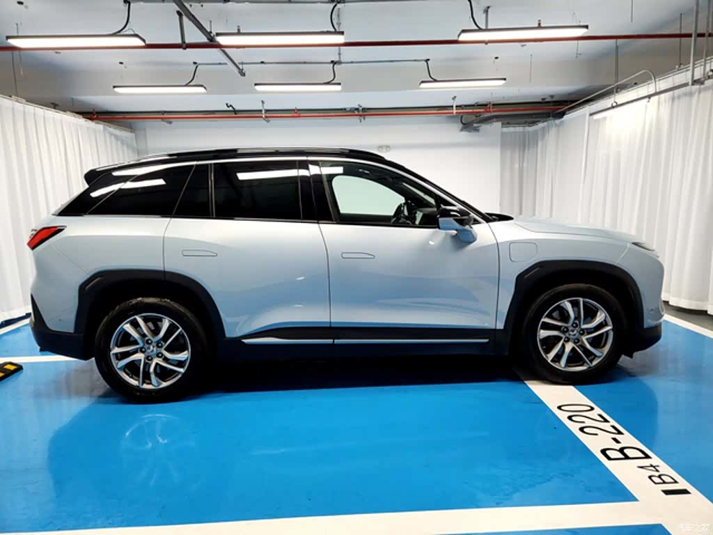 NIO ES6, 2022 7
