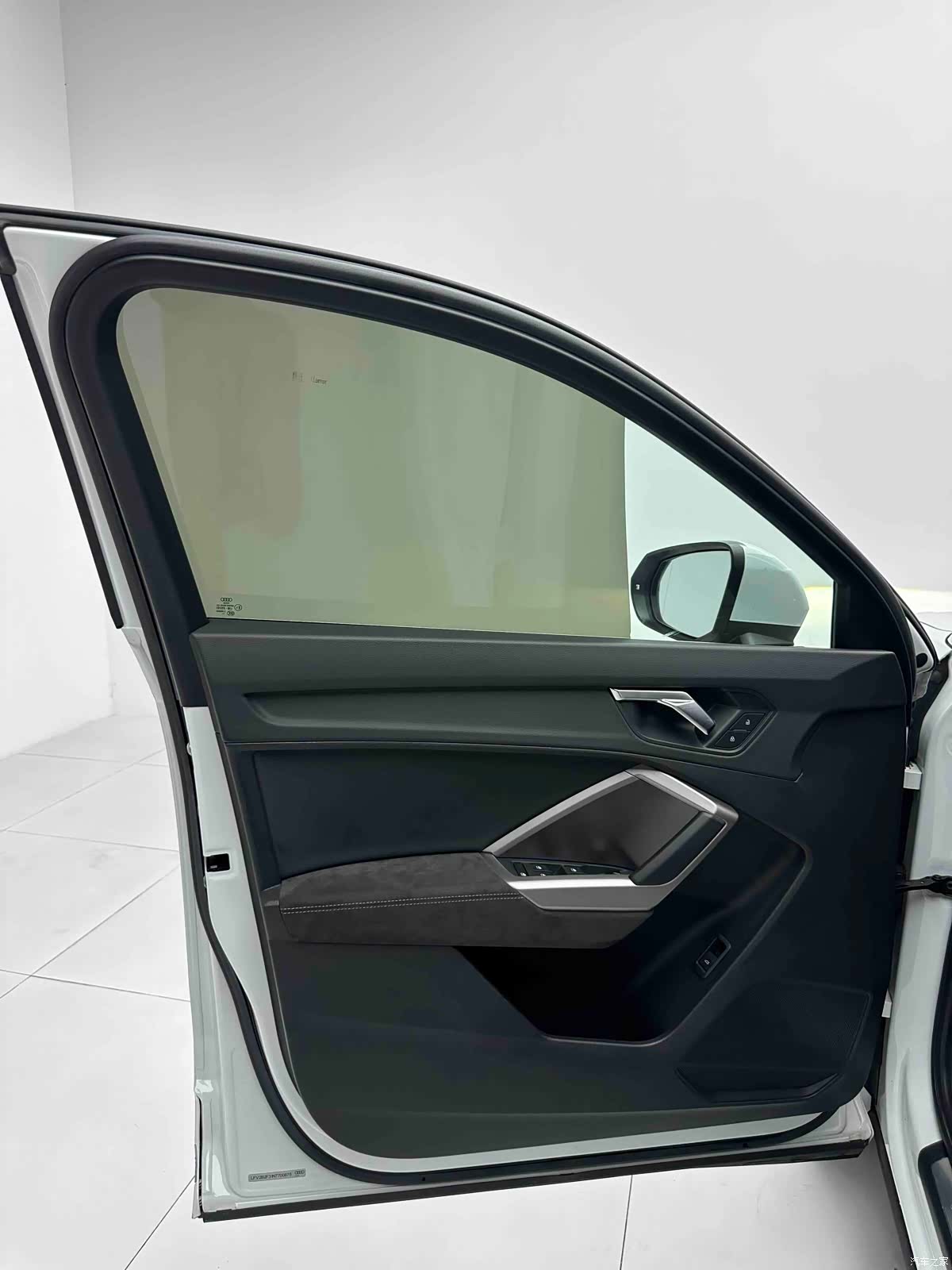 Audi Q3, 2022 14