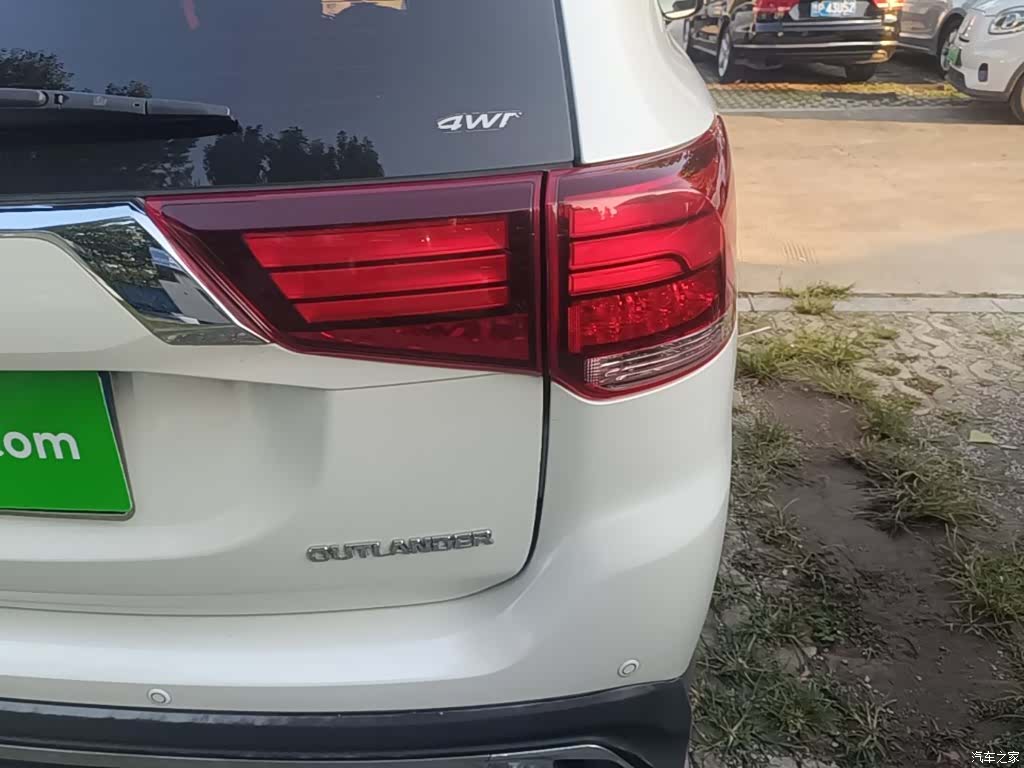 Mitsubishi Outlander, 2017 8