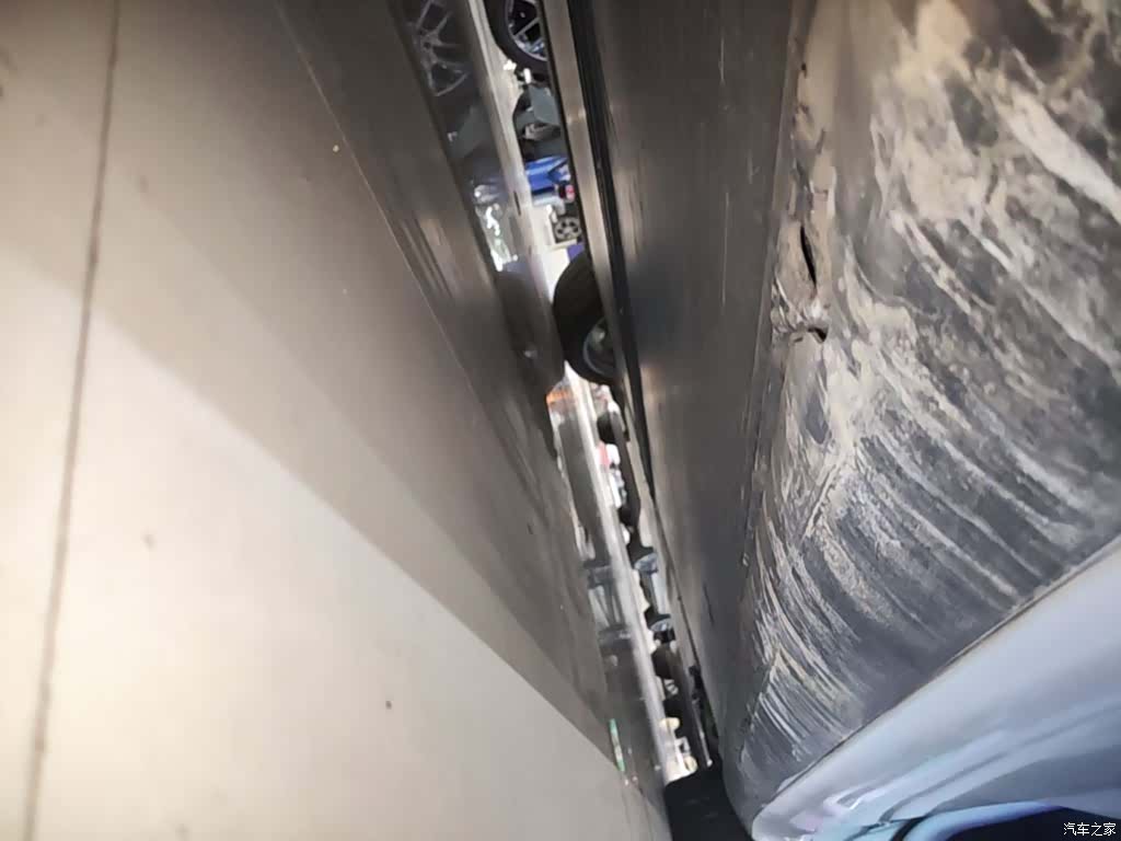 Tesla Model 3, 2024 21