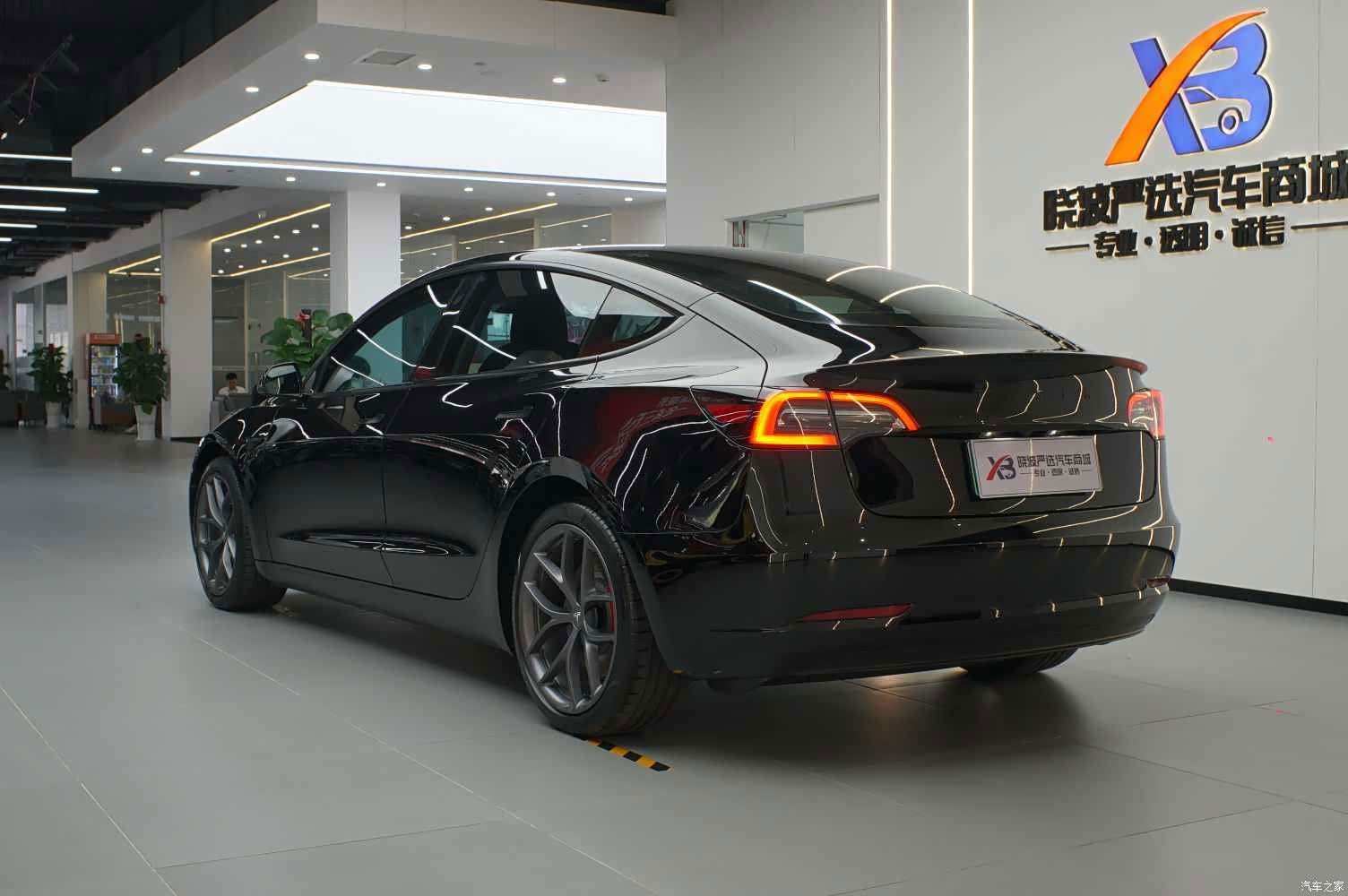Tesla Model 3, 2022 все фото