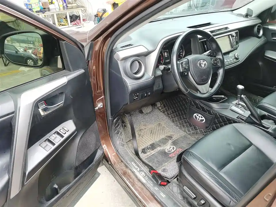 Toyota RAV4 Rongfang