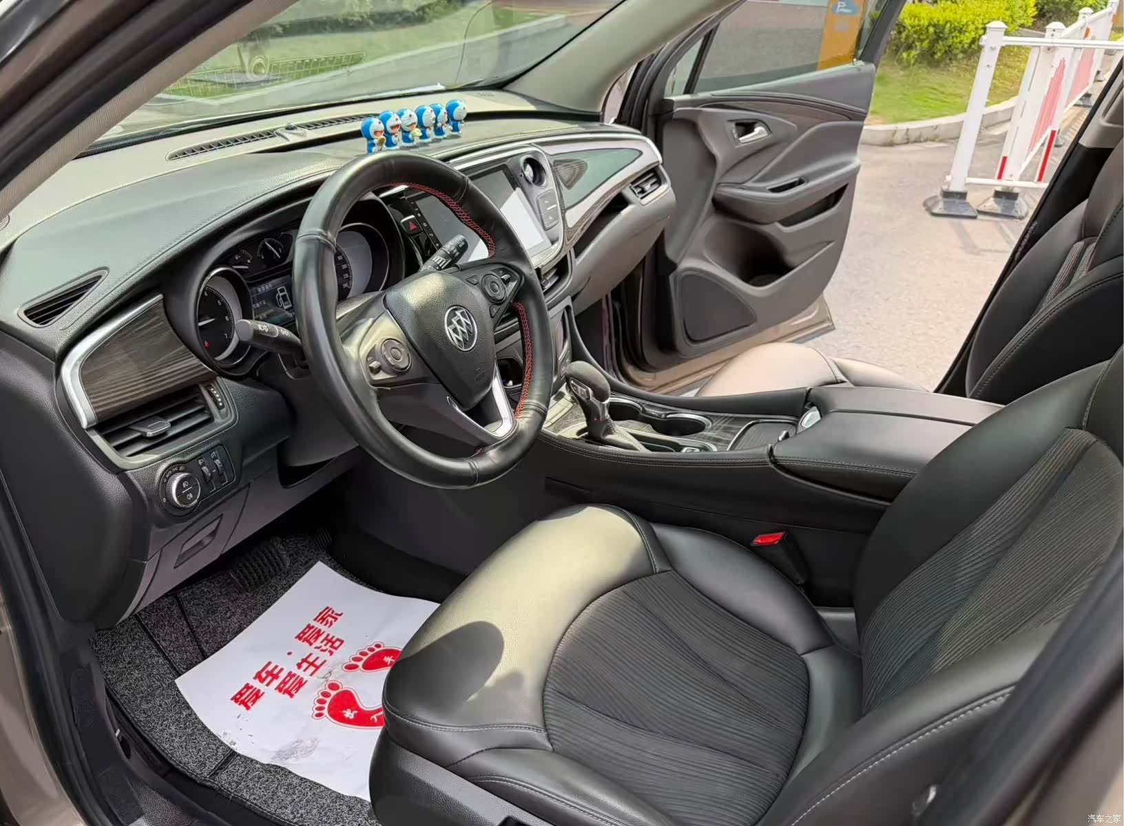 Buick Envision Plus, 2018 все фото