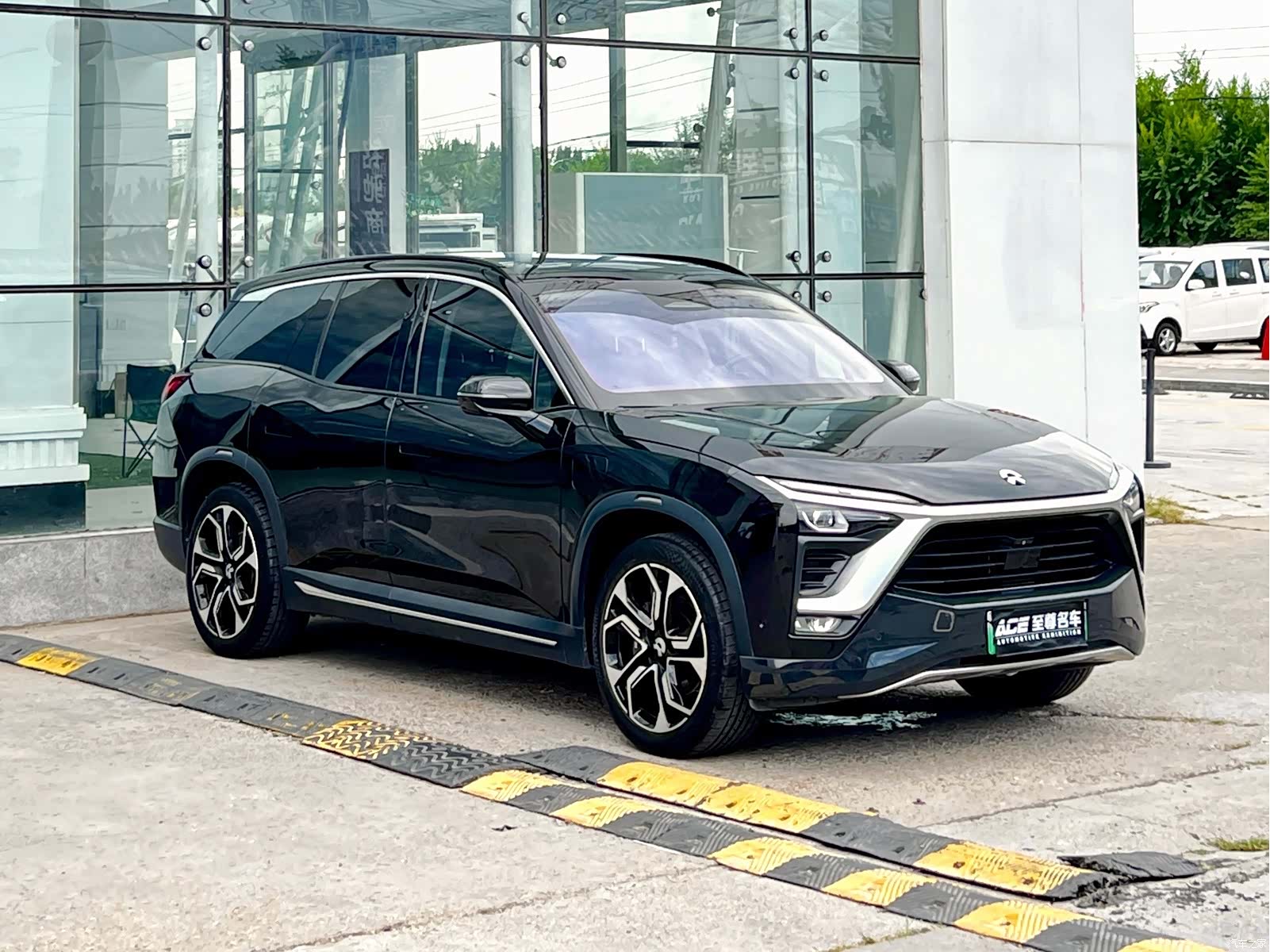 NIO ES8, 2018 3