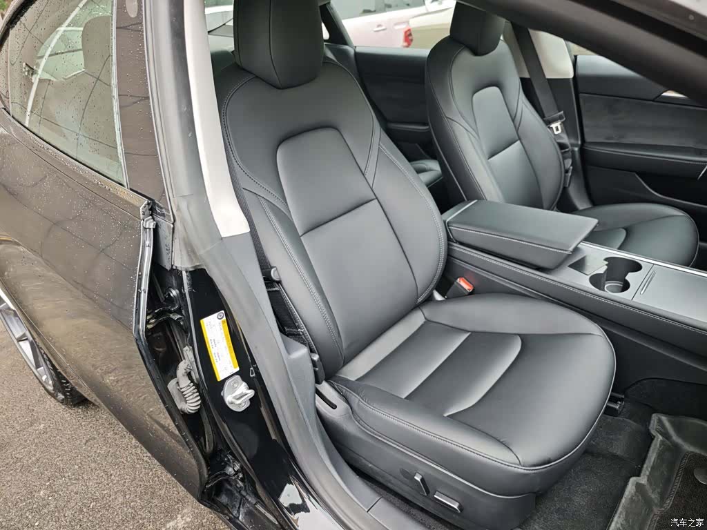 Tesla Model 3, 2023 25