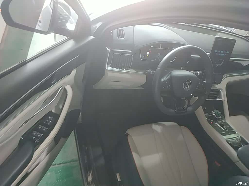BYD Song, 2022 16