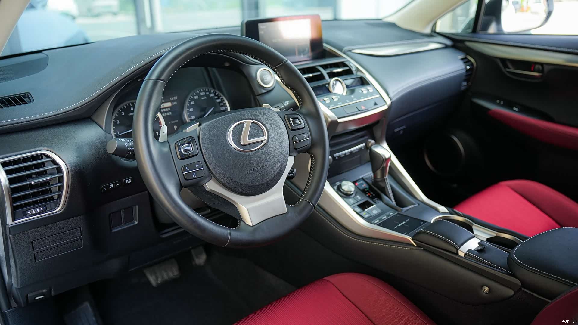 Lexus NX, 2020 9
