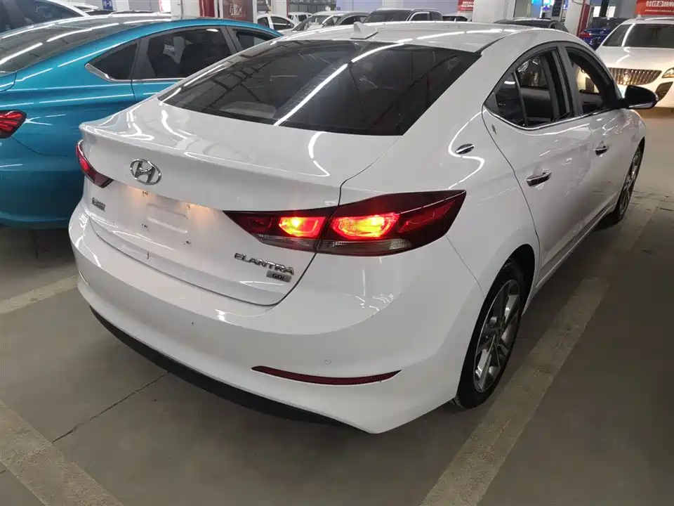 Hyundai Lead