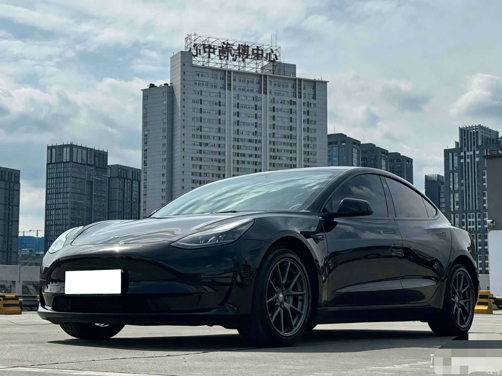 Tesla Model 3, 2022 1