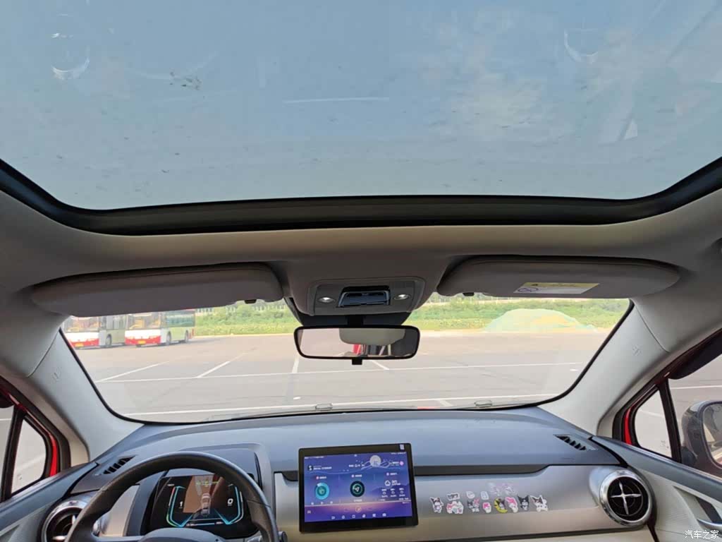 BYD Yuan, 2022 15